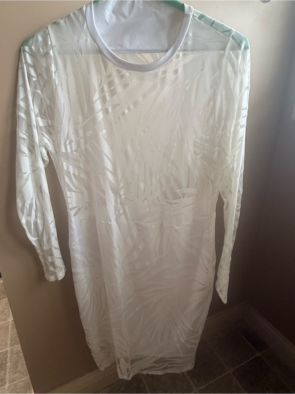 Fashion to Figure White Long Sleeve Sheer Palm-Print Dress
